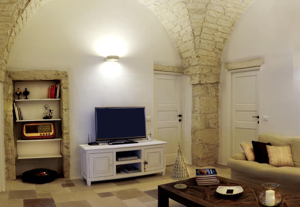 La Vecchia Tabaccheria B&B Ostuni Habitación foto