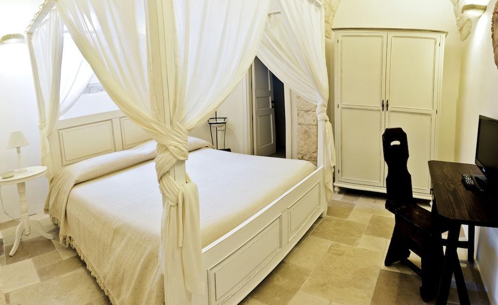 La Vecchia Tabaccheria B&B Ostuni Habitación foto